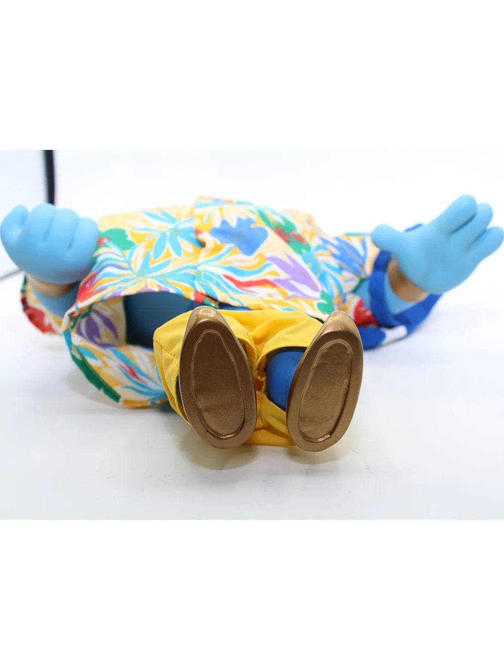 VTG Disney Aladdin Genie Tourist Hawaiian Summer Outfit 12
